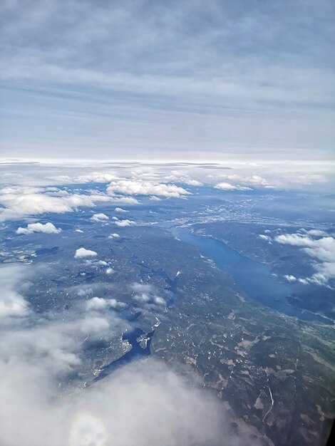 Foto vista aérea da paisagem contra o céu