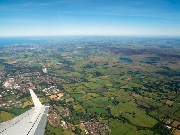 Vista aérea da paisagem contra o céu