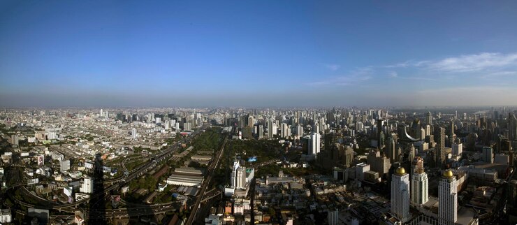 Foto vista aérea da paisagem urbana contra o céu azul