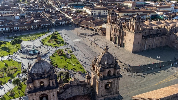 Vista aérea da plaza de armas em cusco