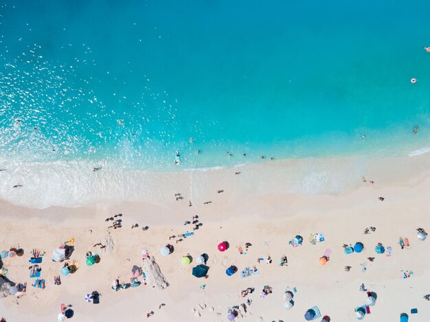 Vista aérea da praia de Porto Katsiki na ilha de lefkada