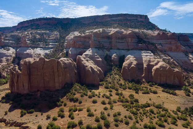 Vista aérea da rocha da catedral nas montanhas de Sedona, no Arizona