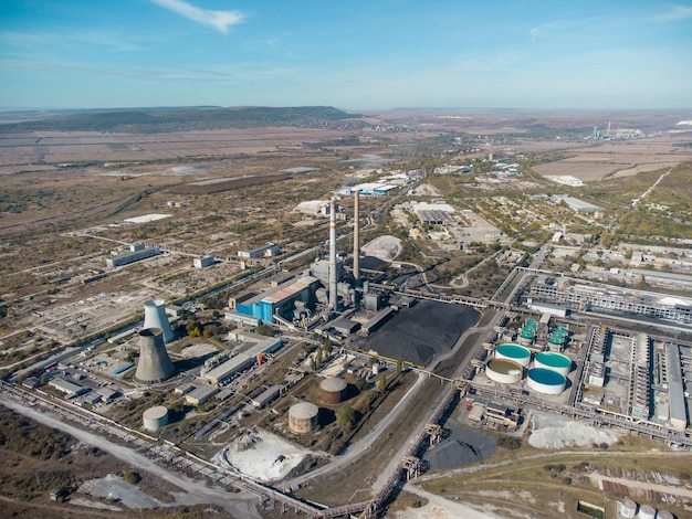 Vista aérea da usina de usina química