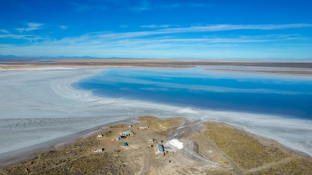 Vista aérea das salinas na bacia endorreica