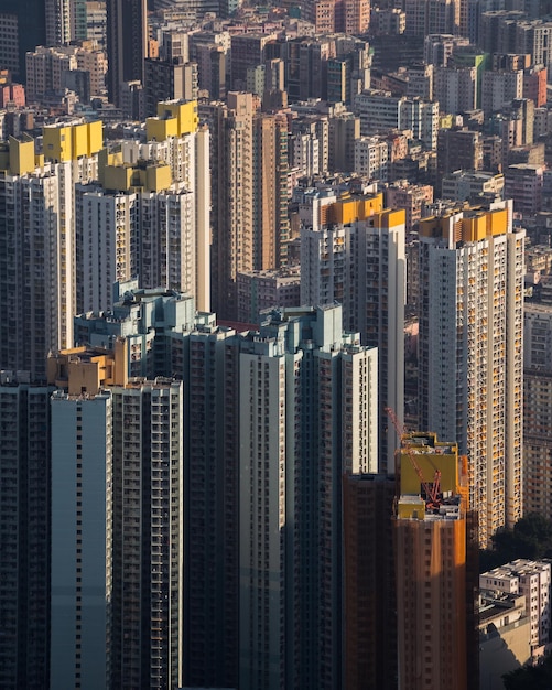 Vista aérea de edifícios na cidade