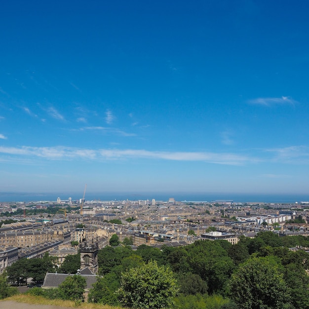 Vista aérea de Edimburgo de Calton Hill