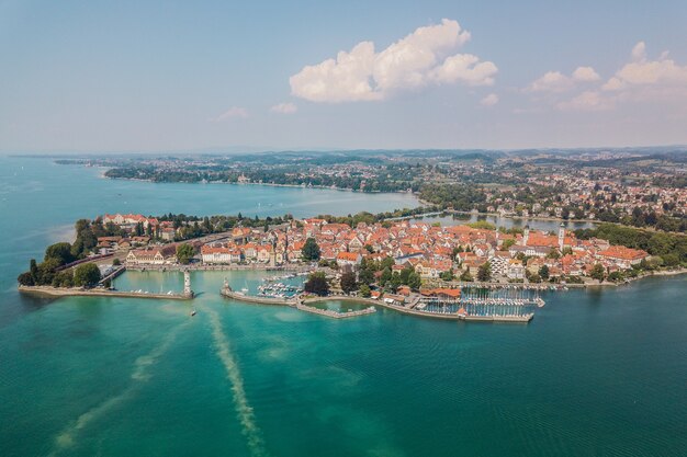 Vista aérea de Lindau, cidade no lago Bodensee