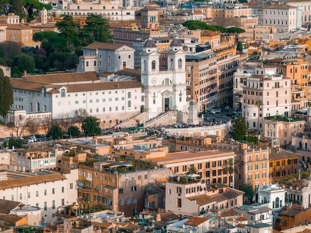 Vista aérea de Roma, Itália, ao amanhecer ou ao anoitecer, Piazza di Spagna, em Roma, Itália