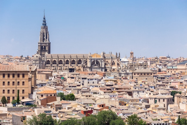 Vista aérea, de, toledo, cidade, e, alcazar, espanha