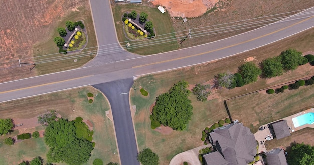 Vista aérea de um distrito de desenvolvimento habitacional um bairro residencial em uma cidade americana no estado da Carolina do Sul