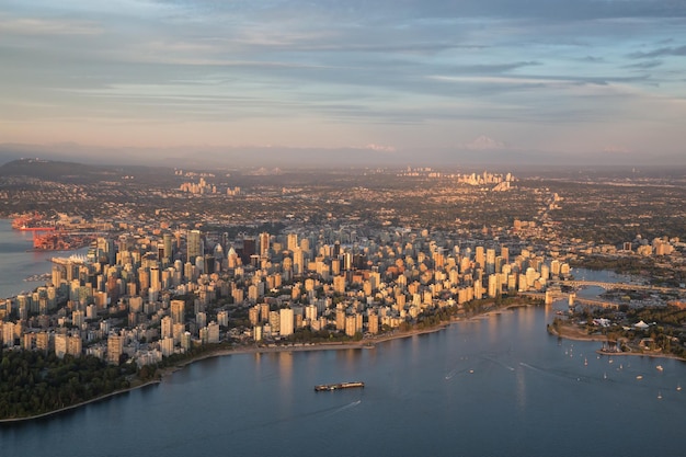 Vista aérea do centro da cidade de Vancouver City Modern Cityscape