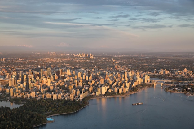 Vista aérea do centro da cidade de Vancouver City Modern Cityscape