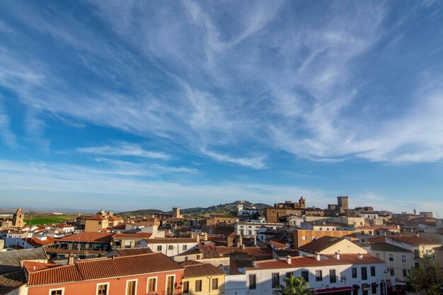 Vista aérea do centro histórico de Cáceres