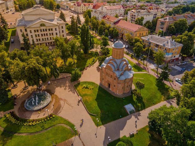 Vista aérea do drone do centro da cidade de chernihiv