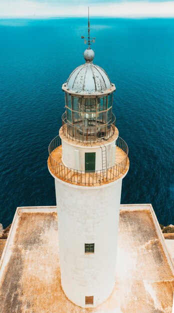 Vista aérea do farol de La Mola em Formentera