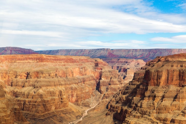 Vista aérea do Grand Canyon de um helicóptero