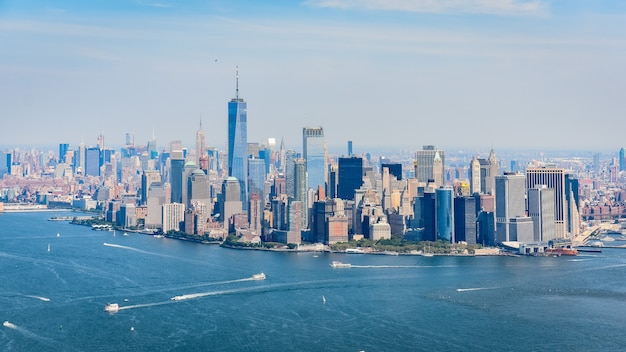 Vista aérea do horizonte do distrito financeiro de Manhattan, Nova York.