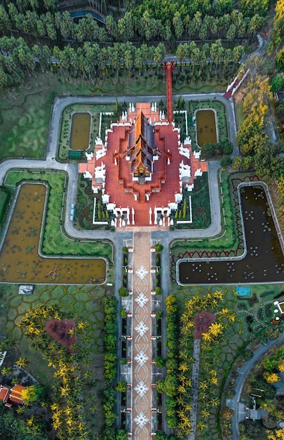 Vista aérea do jardim botânico Royal Park Rajapruek e pavilhão em Chiang Mai Tailândia