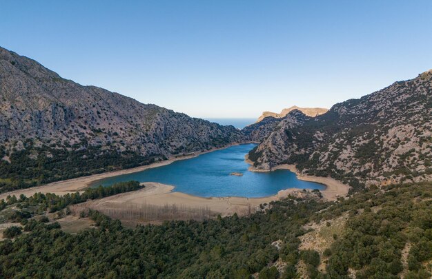 Vista aérea do lago Gorg Blau, em Maiorca