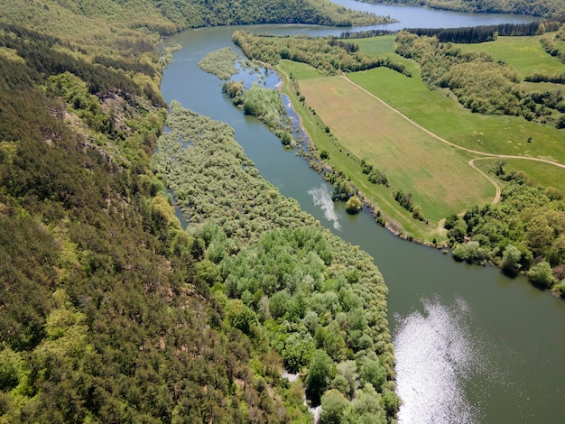 Vista aérea do reservatório de Topolnitsa, na Bulgária