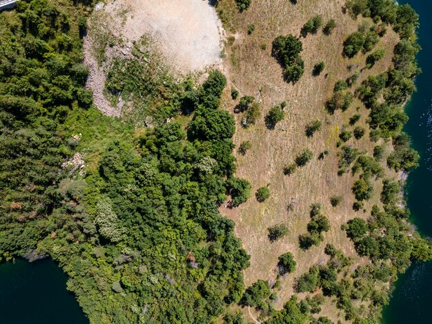 Vista aérea do reservatório de Vacha Antonivanovtsi, na Bulgária