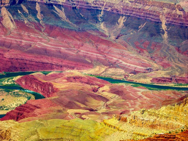 Foto vista aérea do rio colorado no grand canyon