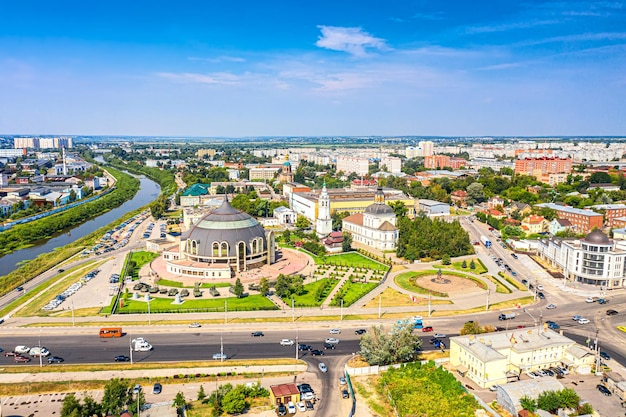 Vista aérea drone del edificio del Museo de Armas en la ciudad de Tula, Rusia.