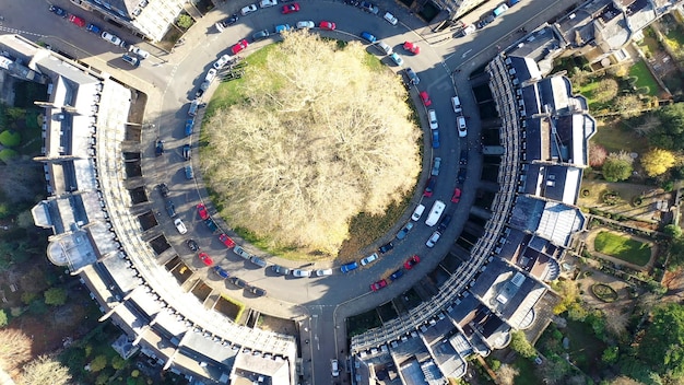 Vista aérea de drones de la calle Circus en Bath Somerset, Reino Unido