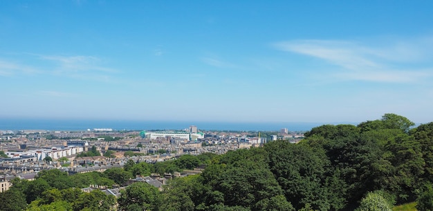 Vista aérea de Edimburgo desde Calton Hill