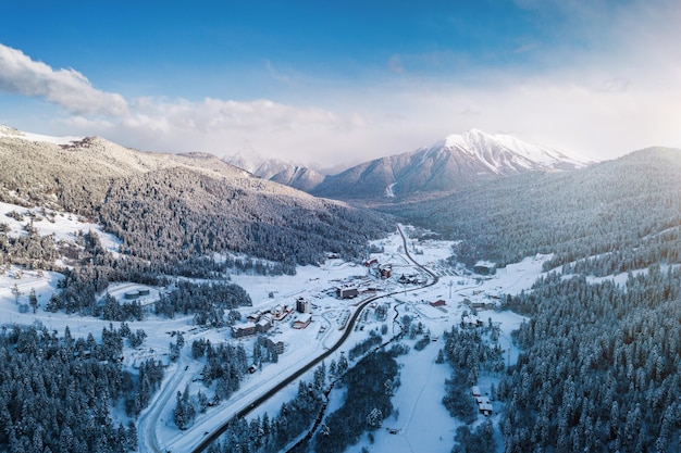 Vista aérea de la estación de esquí de Arkhyz, Rusia