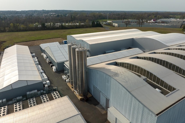 Vista aérea de la estructura de la fábrica moderna para la producción y distribución de equipos industriales Concepto de industria global