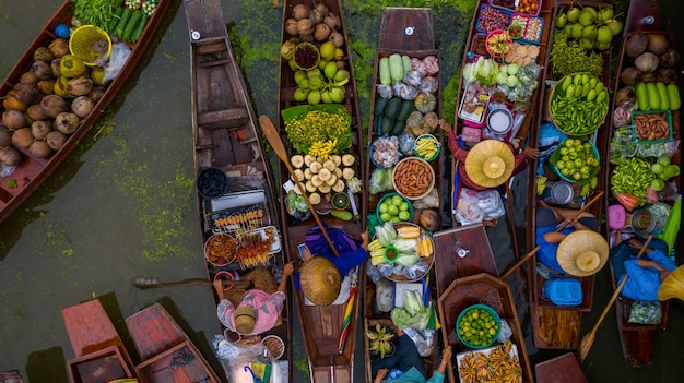 Vista aérea famoso mercado flutuante na tailândia damnoen saduak mercado flutuante ratchaburi tailândia