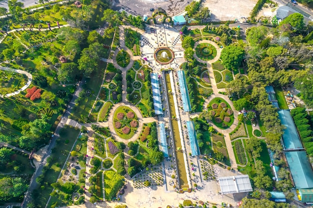 Vista aérea del hermoso destino turístico de la ciudad de Da Lat en las tierras altas centrales de Vietnam.