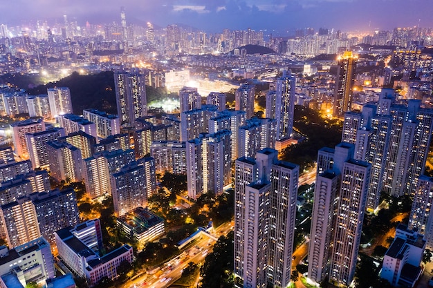 Vista aérea de Hong Kong por la noche