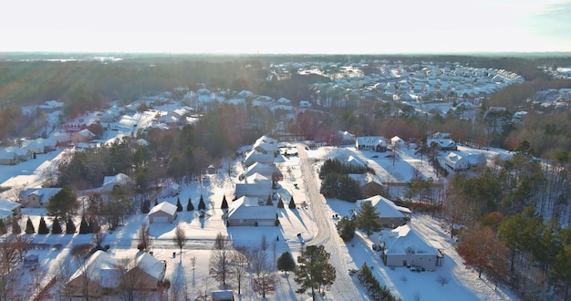 Vista aérea de invierno de Boiling Springs, la ciudad de Carolina del Sur del día soleado de invierno