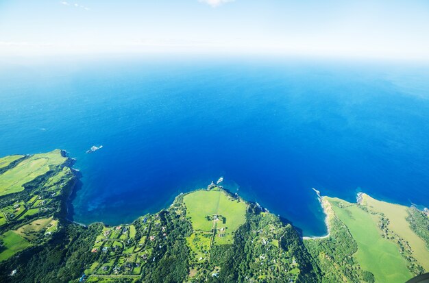 Vista aérea de la isla de Maui, Hawaii, EE.