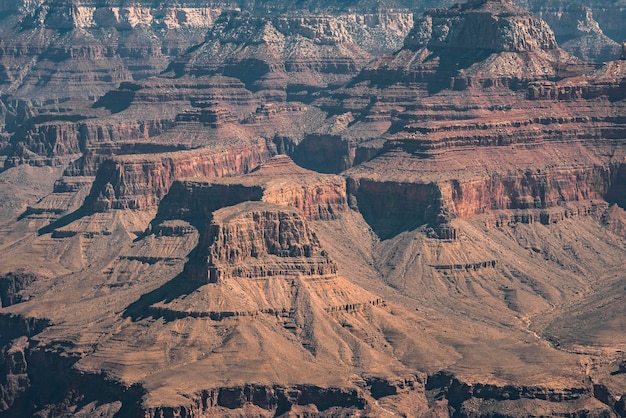 Vista aérea de majestuosas colinas en el parque nacional del gran cañón