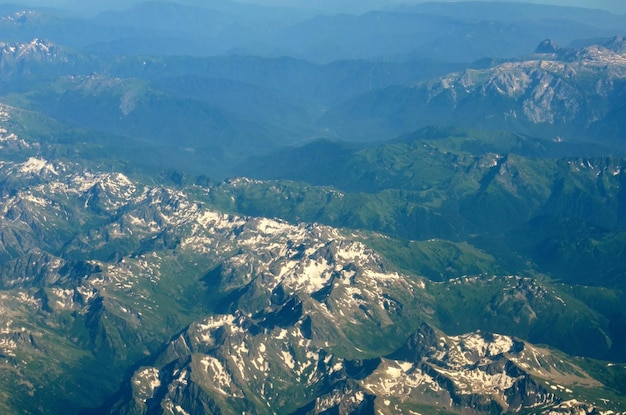 Vista aérea de las montañas.