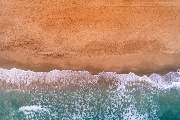 Vista aérea na praia.