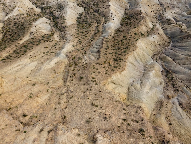 Vista aérea del paisaje de las montañas