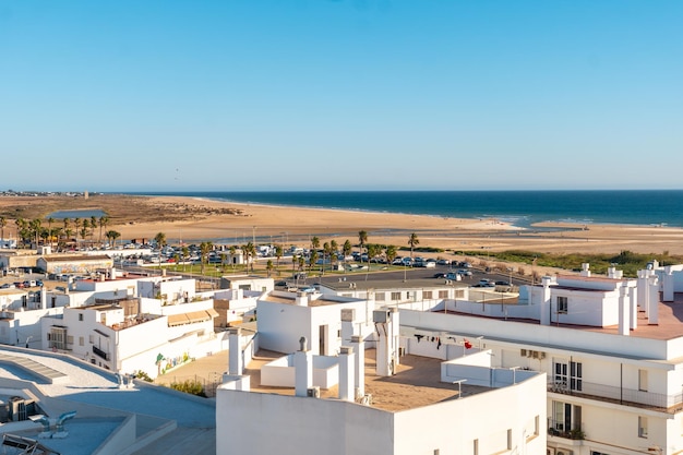 Vista aérea de la playa de Bateles en Conil de la Frontera desde la Torre de Guzmán Cádiz Andalucía