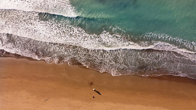 vista aérea de la playa en toscana, italia