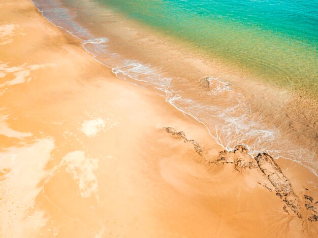 Foto vista aérea de la playa