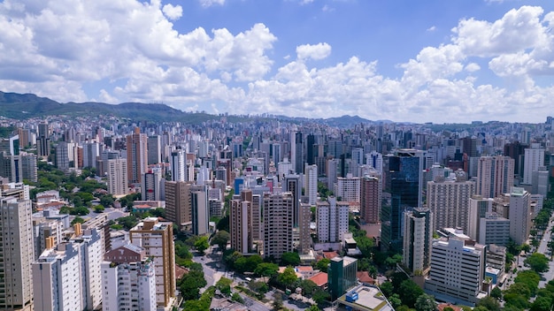 Vista aérea de la región central de Belo Horizonte Minas Gerais Brasil edificios comerciales