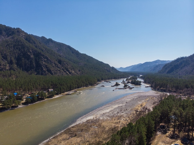 Vista aérea del río Katun.