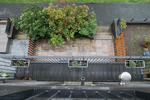 Vista aérea del sendero del jardín residencial