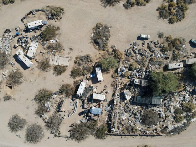 Vista aérea de Slab City, una comunidad de ocupantes ilegales fuera de la red no incorporada en California