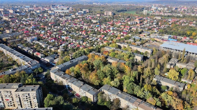 Vista aérea sobre a cidade velha em uzhhorod da cidade histórica vista aérea transcarpathia ucrânia europa