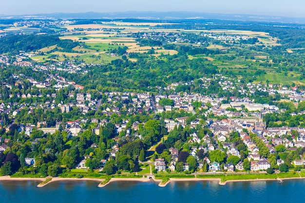 Vista aérea del suburbio de Bonn Alemania