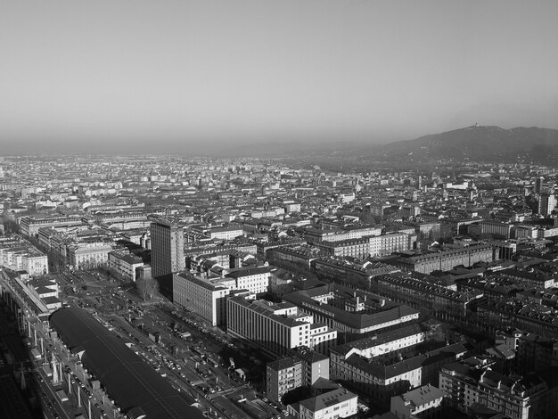 Vista aérea de Turín en blanco y negro